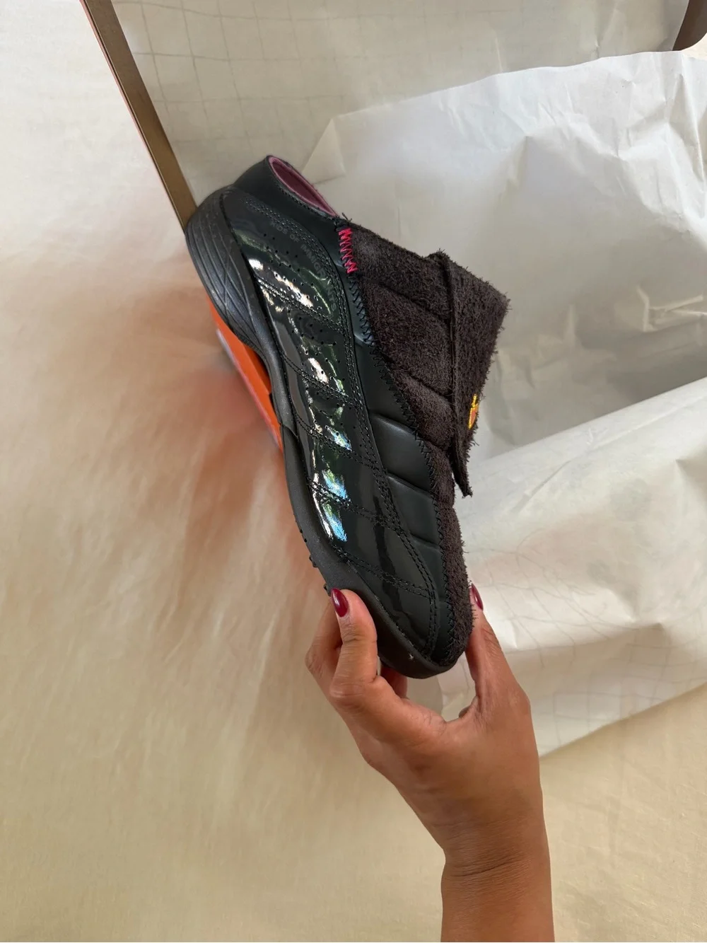 Nike Total 90 x  KOI - NWT brown mule